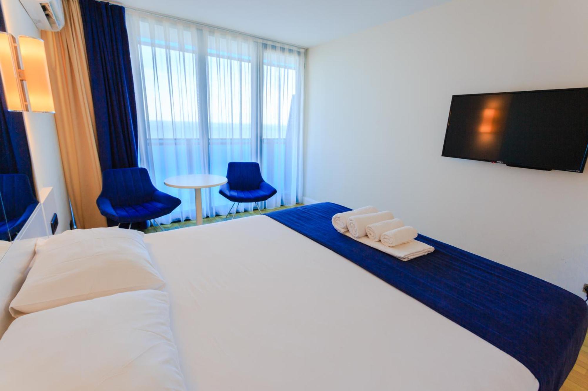 Apartment Orbi - *